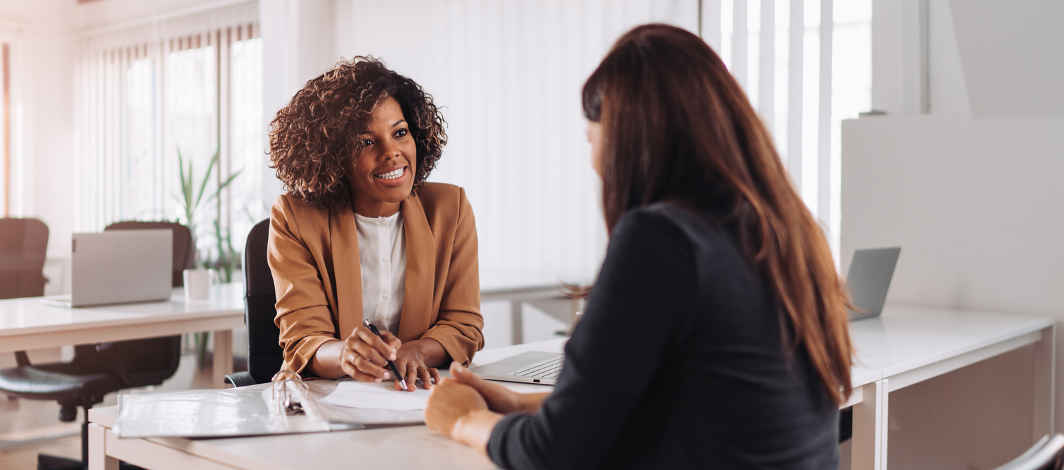 The Role of a Disability Insurance Broker in Tailoring Coverage for Self-Employed Professionals